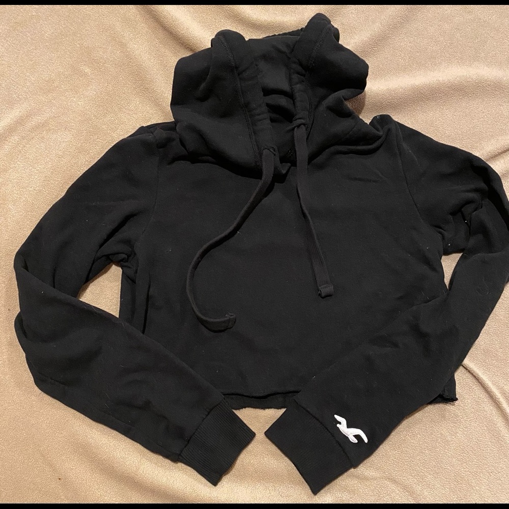 Hollister Crop, Hooded Sweatshirt.  Black. Small.